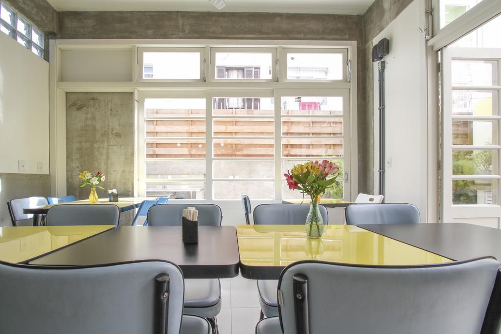 Brick Hostel ปอร์โตอัลเลเกร ภายนอก รูปภาพ