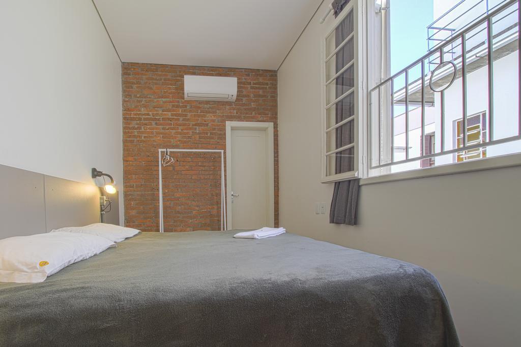 Brick Hostel ปอร์โตอัลเลเกร ห้อง รูปภาพ