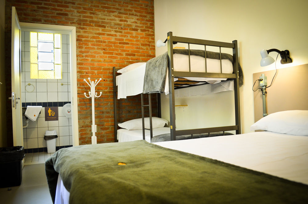 Brick Hostel ปอร์โตอัลเลเกร ภายนอก รูปภาพ